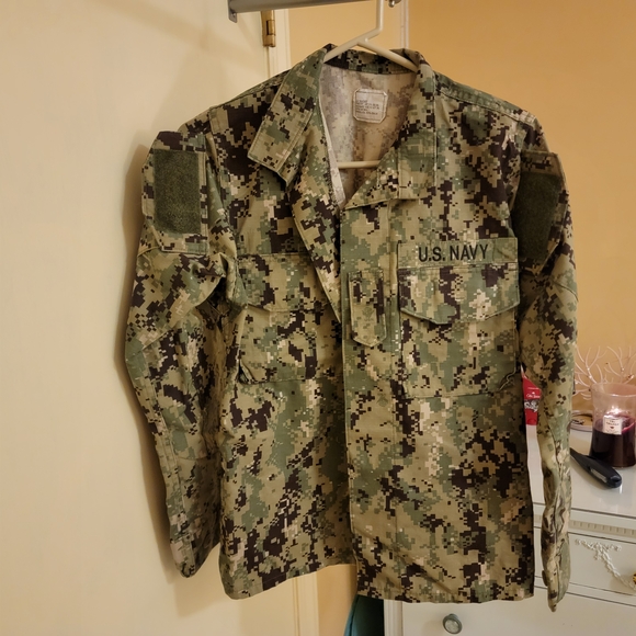 Three Type III Blouses - Picture 4 of 7